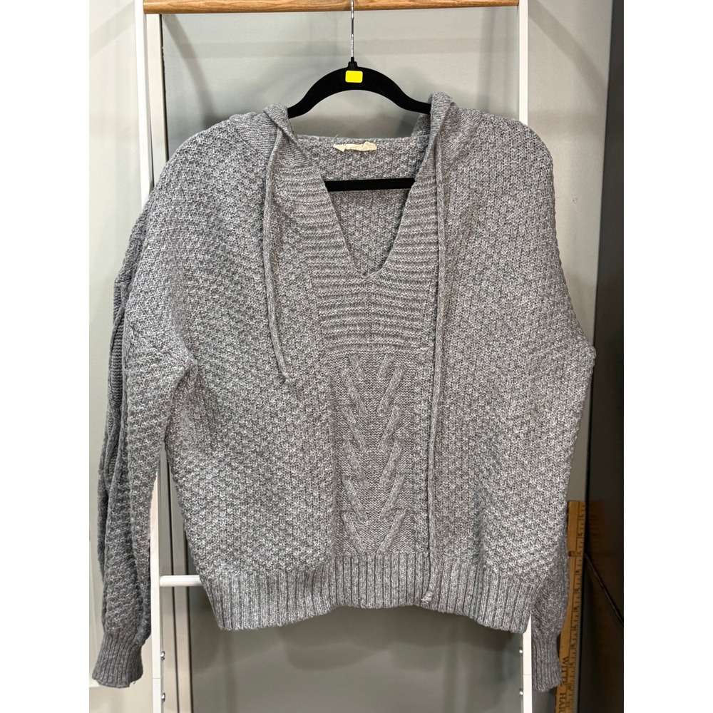 New In Grey Cable Knit Hoodie Sweater V-Neck Pullover Size M Gorpcore Lite Cozy